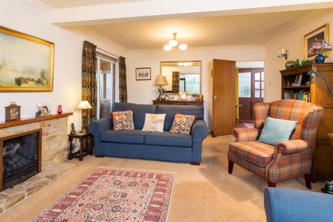 Sitting Room 2.jpg
