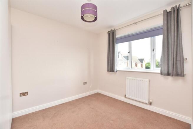 5 bed Detached for sale Image 9