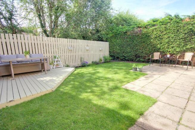 4 bed Detached for sale Image 11