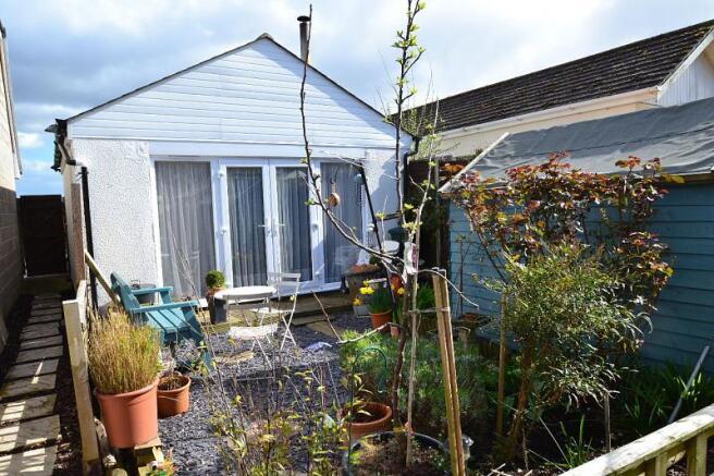summerhouse & garden