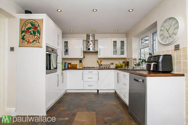 Kitchen / Breakfast Room