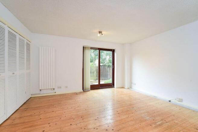 loungebedsit b.jpg