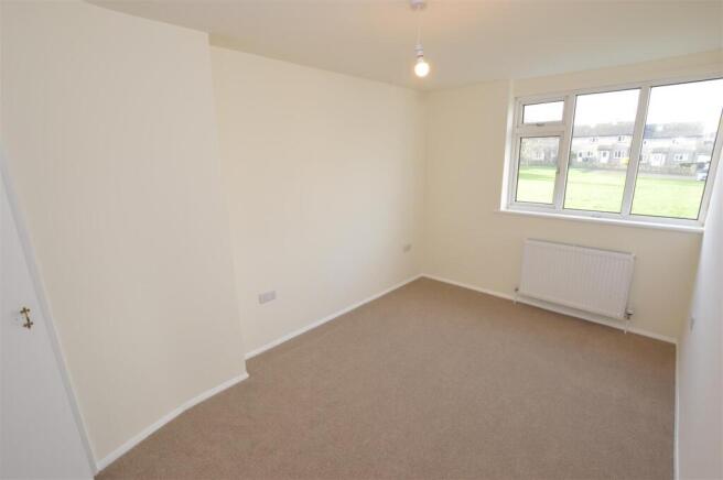 3 bed Semi-Detached for sale Image 4