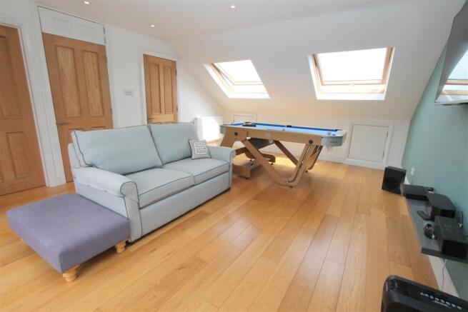 LOFT.JPG