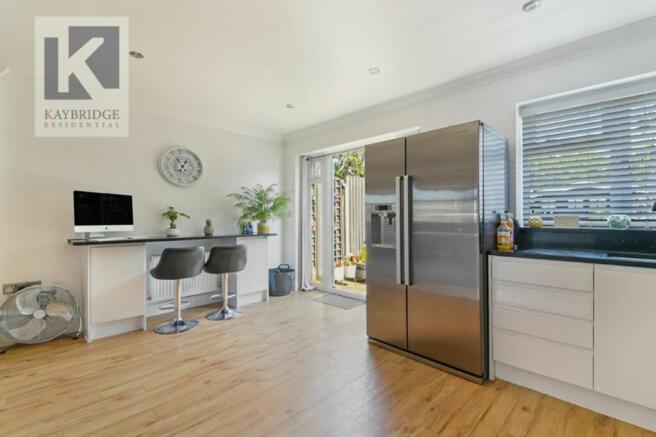 Henley Avenue, Cheam