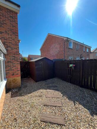 2 bed House to rent Image 6