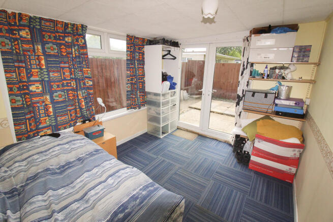 GARDEN ROOM