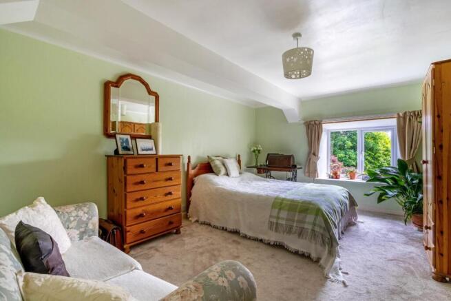 3 bed Semi-Detached for sale Image 12