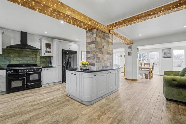 Kitchen Diner 1_1.jpeg