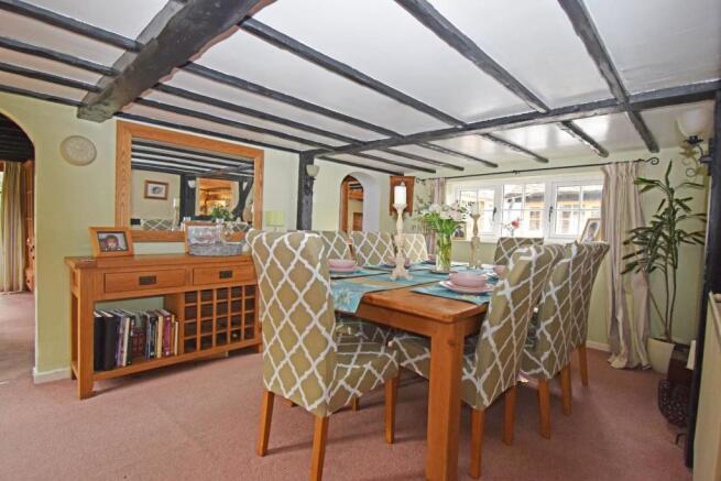 Greensleeves, dining b new.jpg