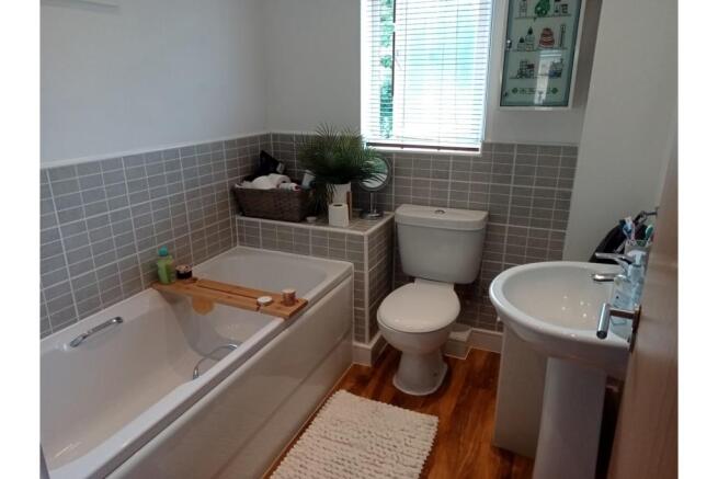 Photo 16