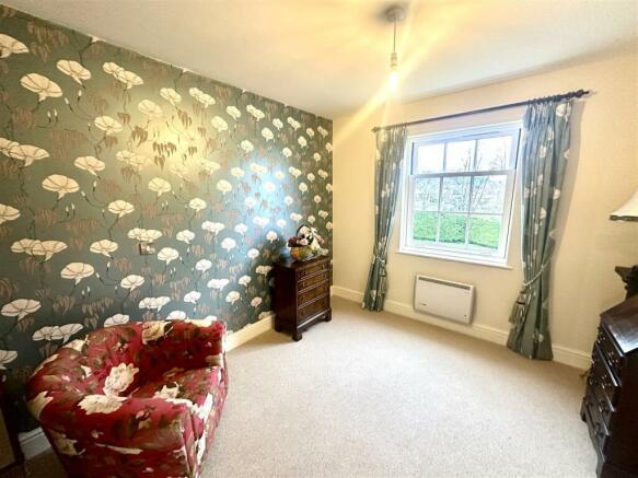 BEDROOM 3/DINING ROOM