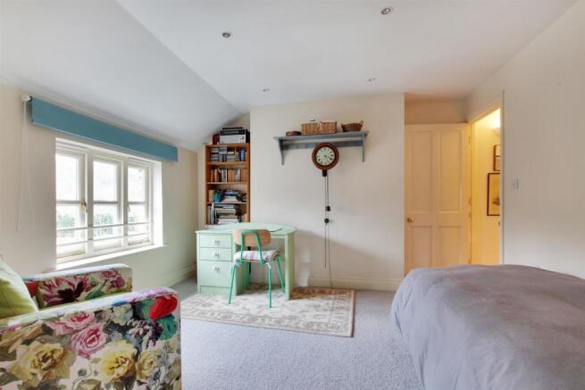 Bedroom 2.jpg