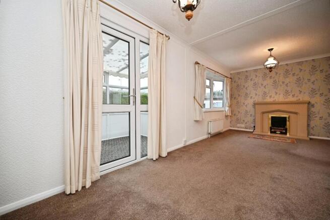 2 bed Park Home for sale Image 4