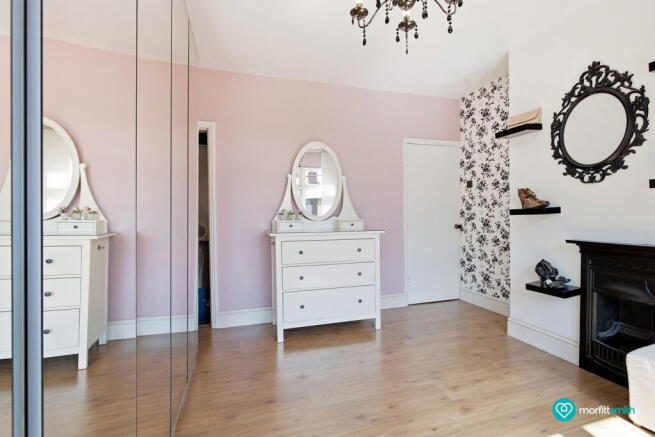 3 bed Terraced for sale Image 12