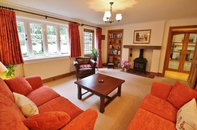 Sitting Room 2.JPG