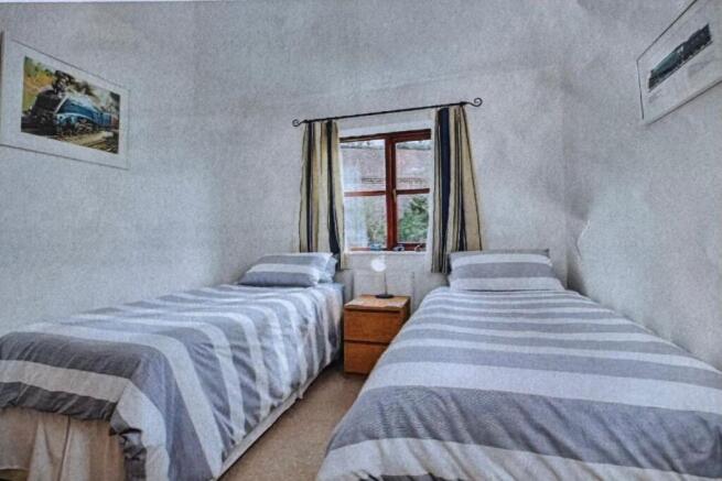 3 bed Terraced for sale Image 7