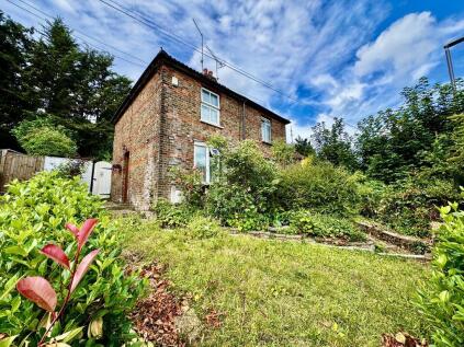 Character Cottage, Boundary Road