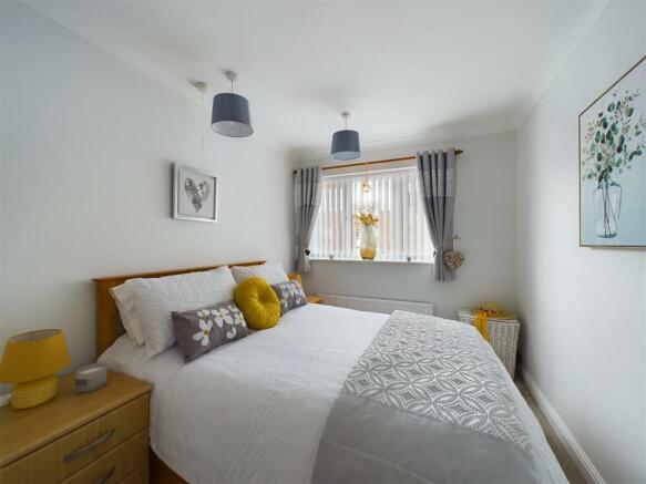 BEDROOM 2