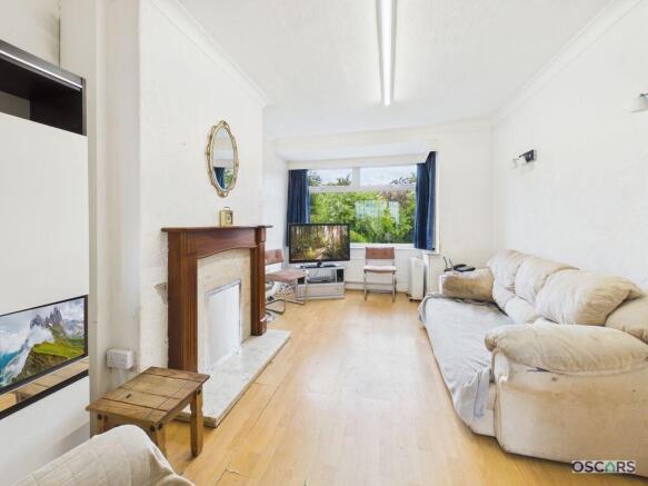 4 bed Semi-Detached for sale Image 5