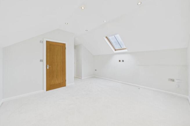 3 bed Detached for sale Image 11