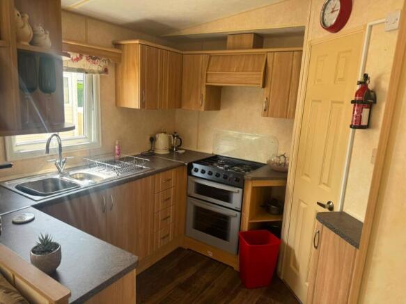7 The Willows, Southview Holiday Park, Skegness, PE25 2LA, East Midlands, England, PE25 2LA, United Kingdom photo 2