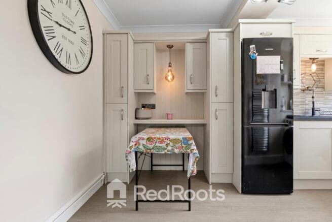 2 bed Semi-Detached for sale Image 7