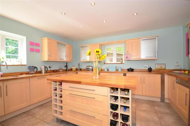 Kitchen/Breakfast Room