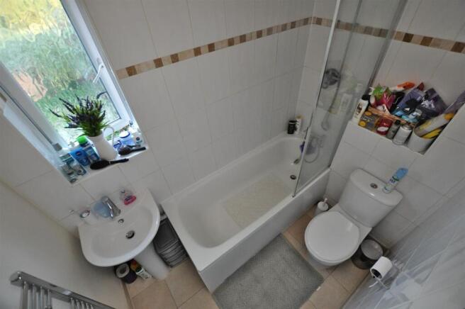 Bathroom.JPG