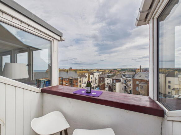 2 bed Penthouse for sale Image 2