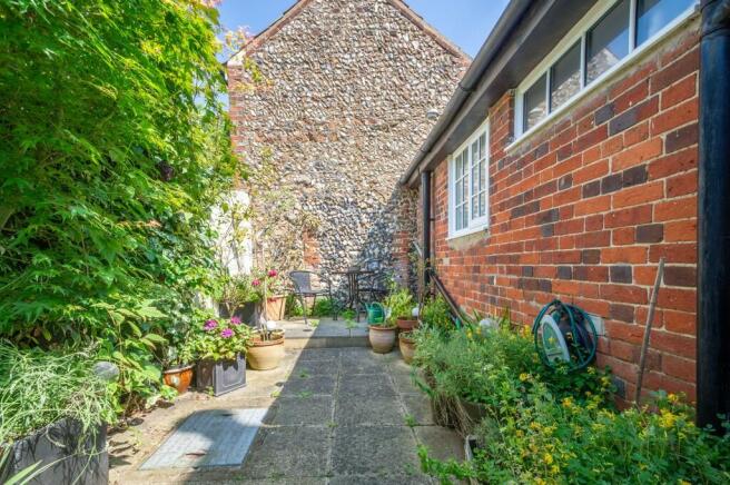 76 High Street-27