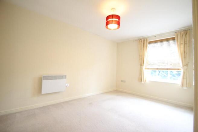2 bed Flat to rent Image 5