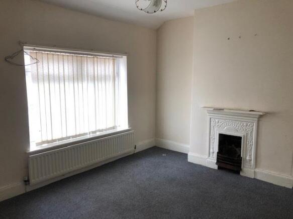Master bedroom2.jpg