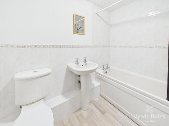 2 bed Terraced for sale Image 7