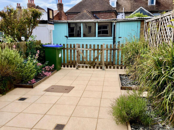 Front garden and shed