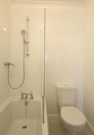 1 Gilestone Rd 1674.JPG