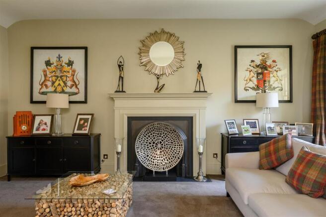 7 bed House for sale Image 8