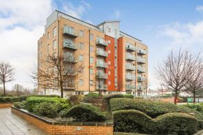 2, Kingswood Heights, Queen Mary Avenue, South Woodford, London E18 2FP