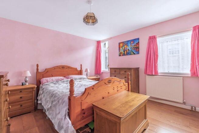 Bedroom 1 (Double)