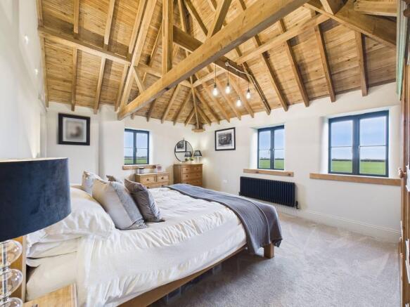 3 bed Barn Conversion for sale Image 12
