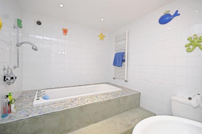Photo 15