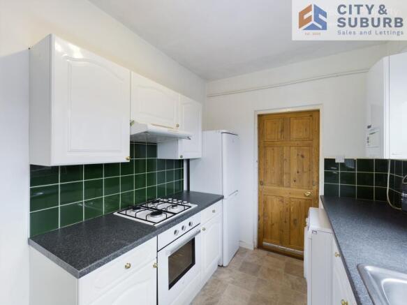 ST323 Kitchen (1)