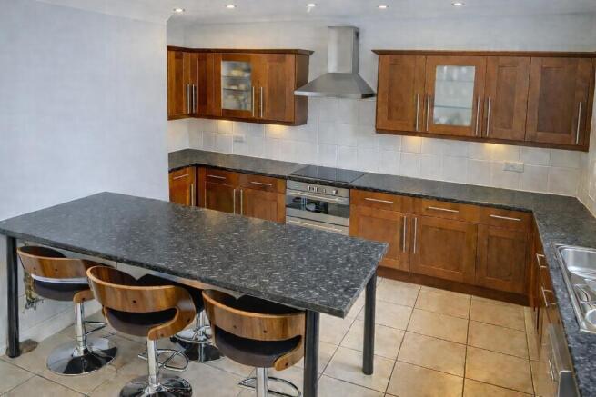 Bolton Road, Hawkshaw, Bury, Lancs, BL8 4JN photo 4
