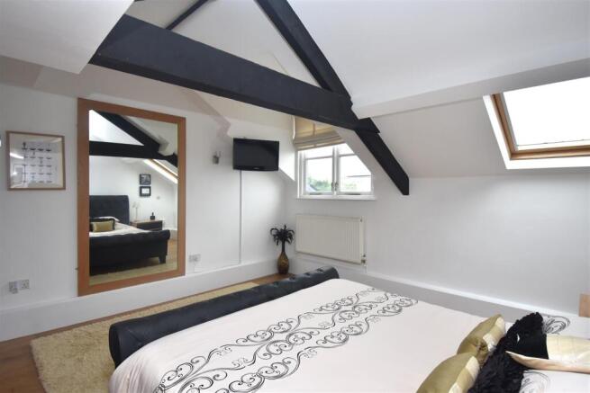 2 bed Apartment to rent Image 4