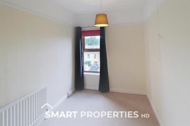 2 bed Terraced to rent Image 8