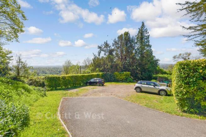 Driveway/Parking