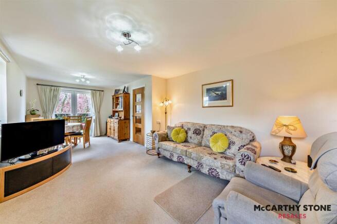8605895-interior20-800.JPG