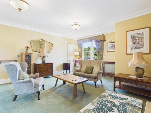 Living/Dining Room