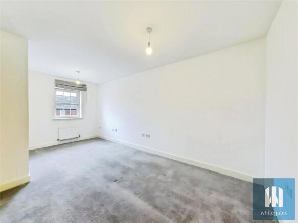 2 bed Terraced to rent Image 4