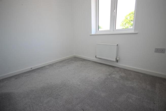 Bedroom 2.JPG